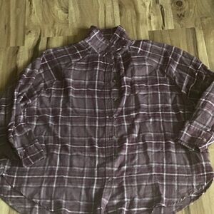 Women’s plaid women’s flannel button up shirt
